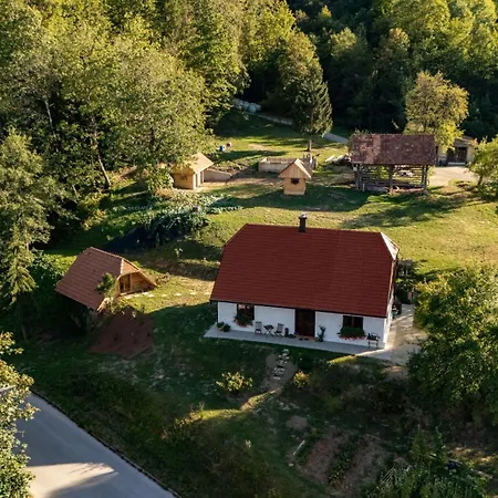 Pr Pavlinc - Hidden Nature Retreat * Planina pri Sevnici